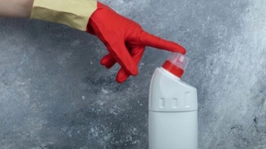 Bulk purchase of disinfectant solution for export in Mazandaran with Mazand Tejarat Pamir Company